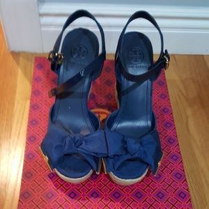 Almost NEW Tory Burch Wedges SIZE 7